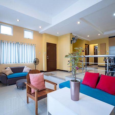 Casa Heradurra Uno/Dos Manila Bagian luar foto