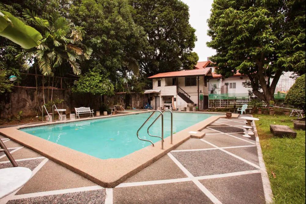 Casa Heradurra Uno/Dos Manila Bagian luar foto