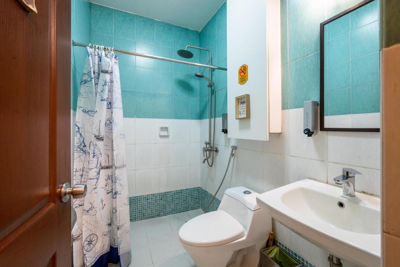 Casa Heradurra Uno/Dos Manila Bagian luar foto