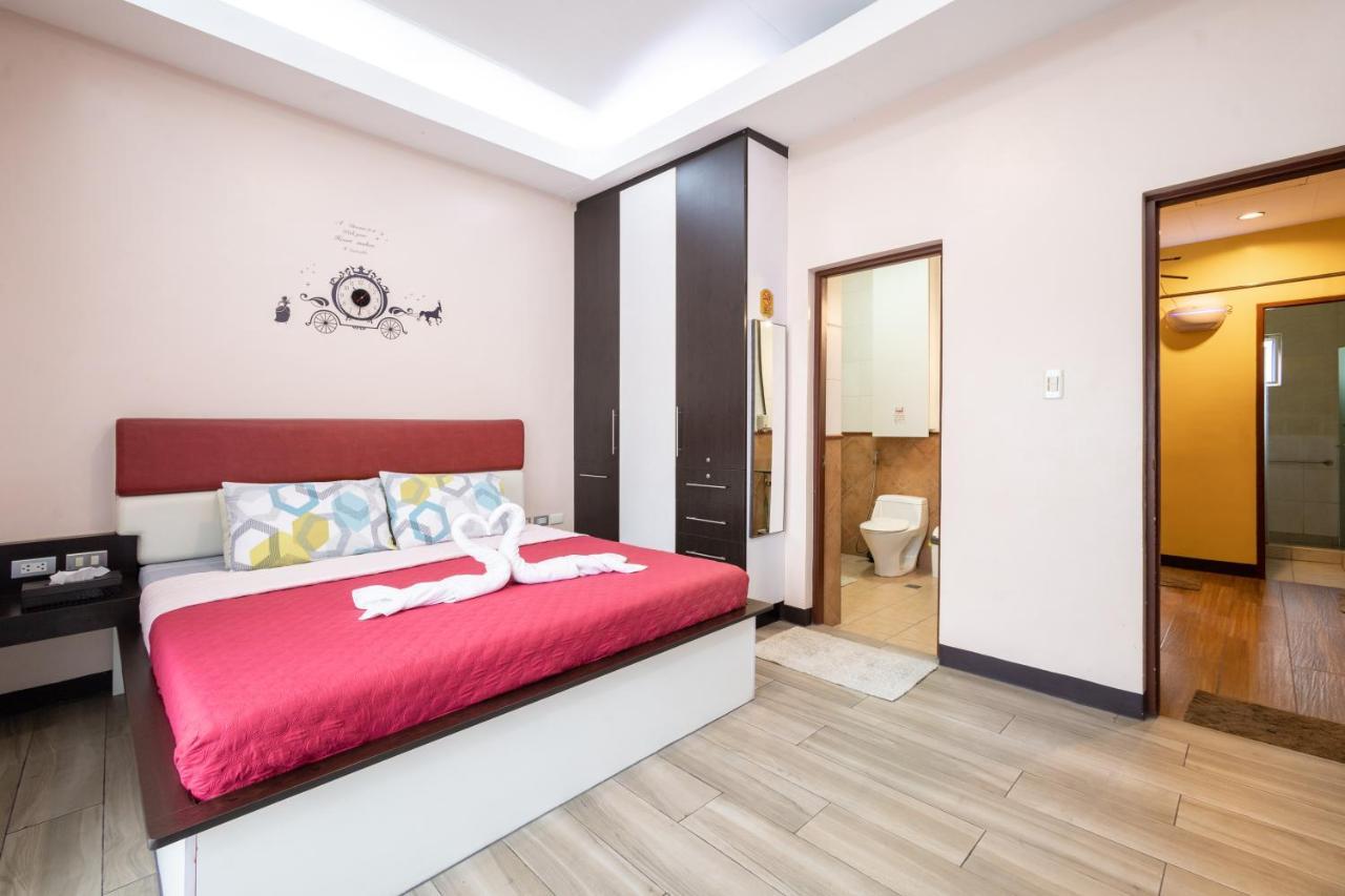 Casa Heradurra Uno/Dos Manila Bagian luar foto