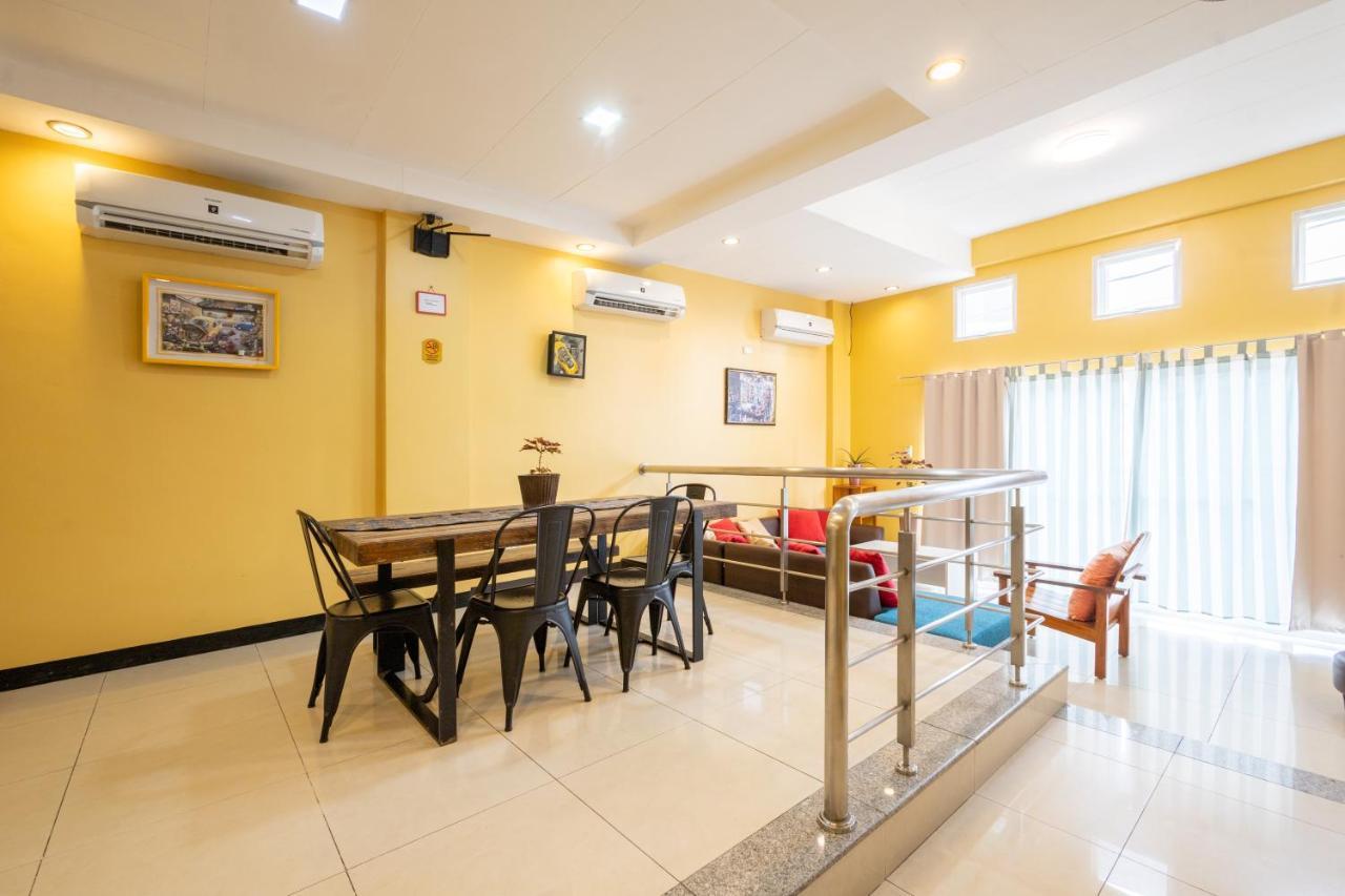 Casa Heradurra Uno/Dos Manila Bagian luar foto
