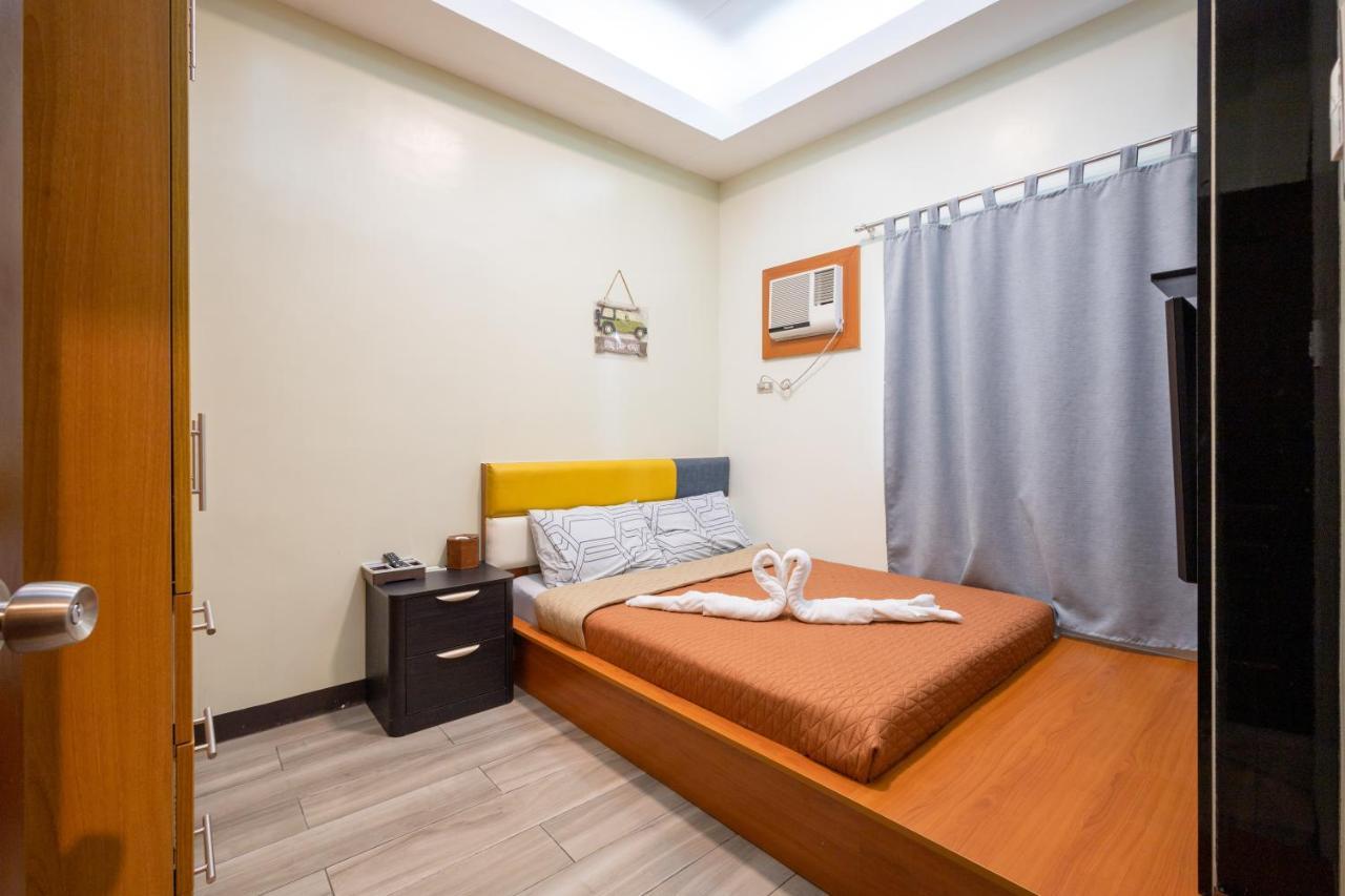 Casa Heradurra Uno/Dos Manila Bagian luar foto