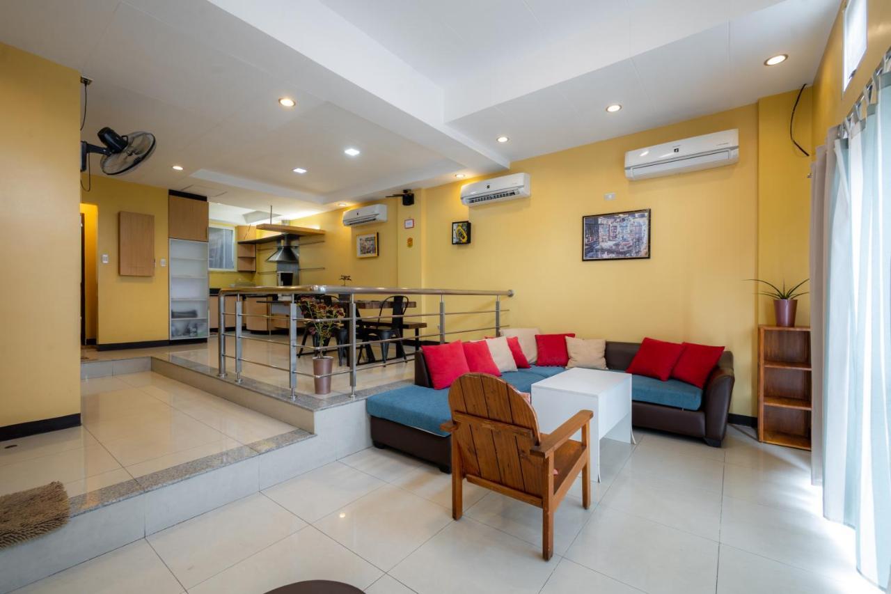 Casa Heradurra Uno/Dos Manila Bagian luar foto